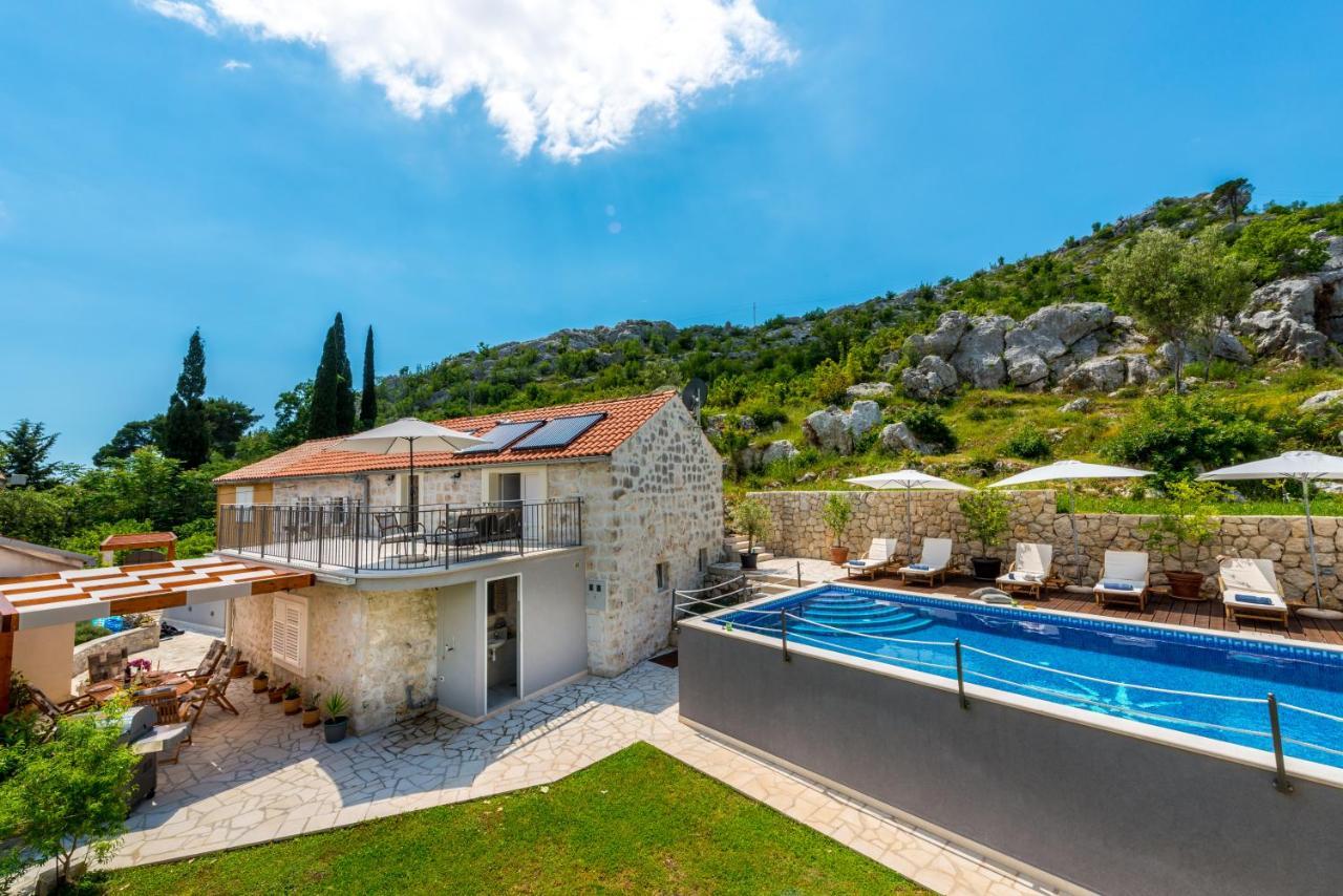 Villa Ane Celopeci ภายนอก รูปภาพ